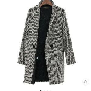 Elegant Black and White Houndstooth Blazer